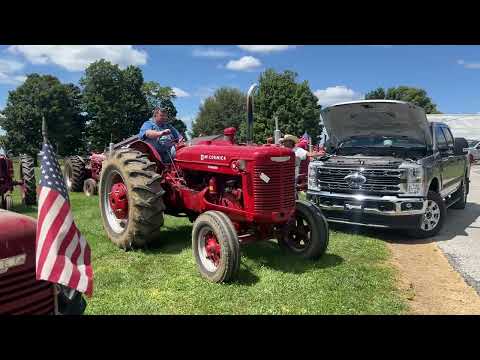 Farmall W9 Shouse Collection